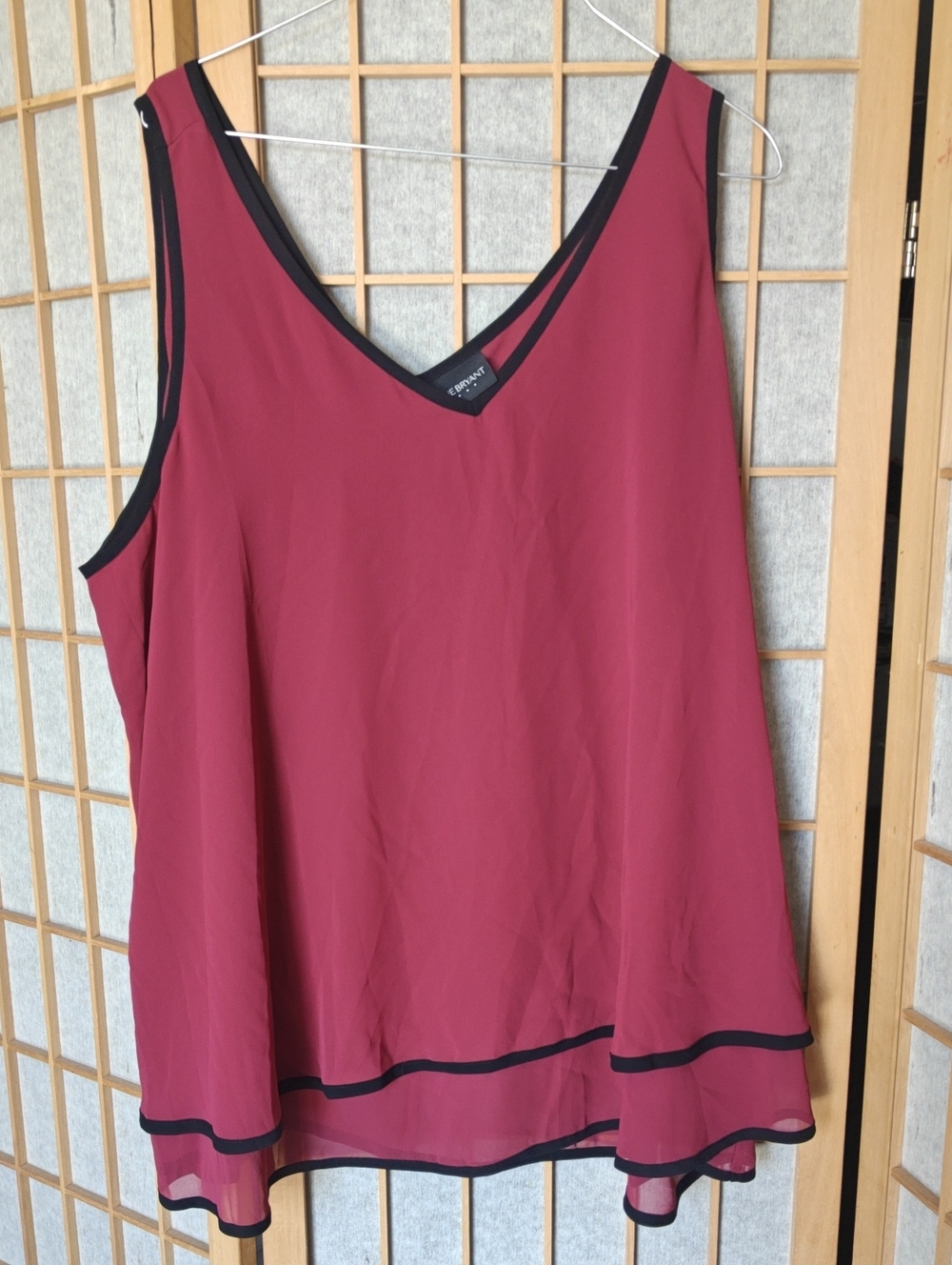 Vince Camuto Wine Layered V-Neck Sleeveless Camisole with Black Trim